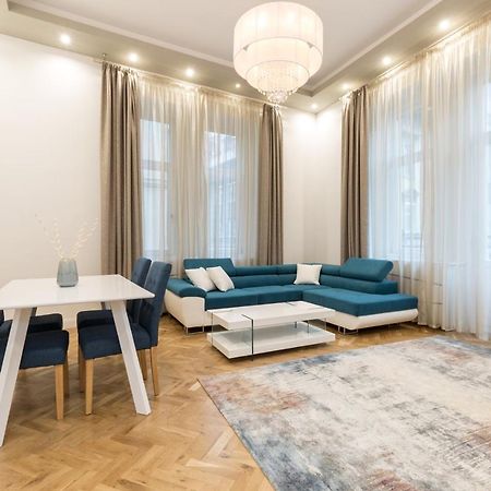 City Center Grand Luxury W 2Br/2Bt บูดาเปสต์ ภายนอก รูปภาพ