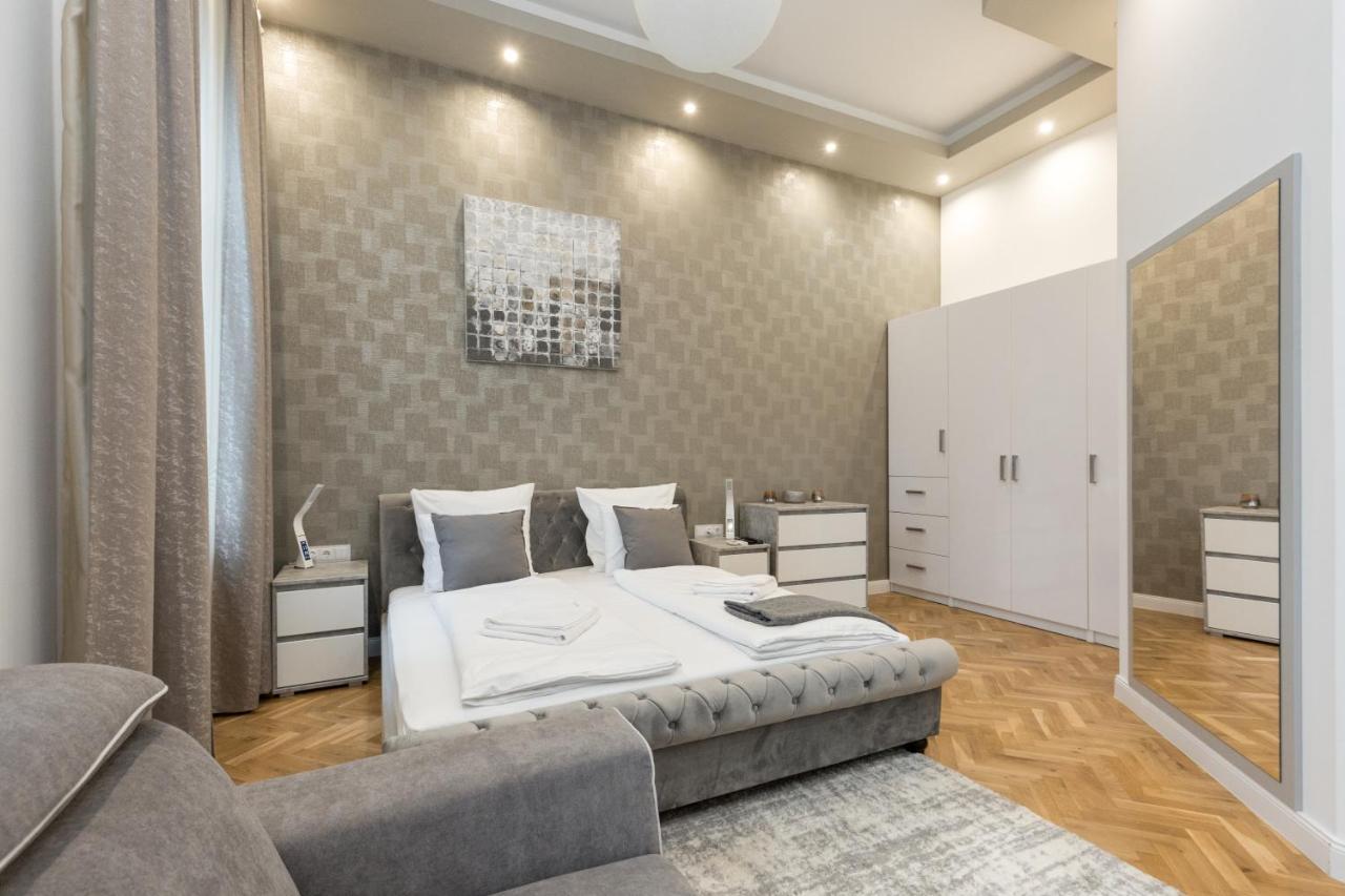 City Center Grand Luxury W 2Br/2Bt บูดาเปสต์ ภายนอก รูปภาพ