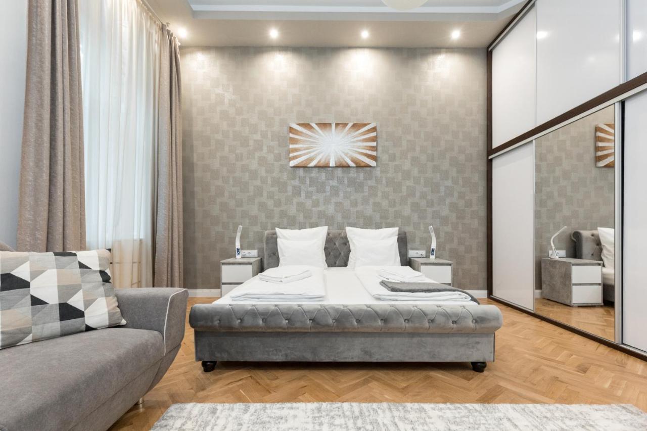 City Center Grand Luxury W 2Br/2Bt บูดาเปสต์ ภายนอก รูปภาพ