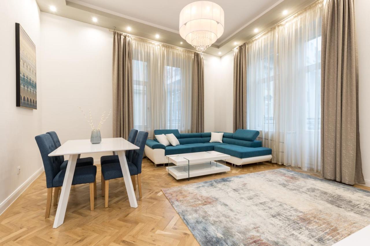 City Center Grand Luxury W 2Br/2Bt บูดาเปสต์ ภายนอก รูปภาพ