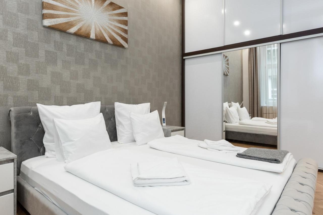 City Center Grand Luxury W 2Br/2Bt บูดาเปสต์ ภายนอก รูปภาพ