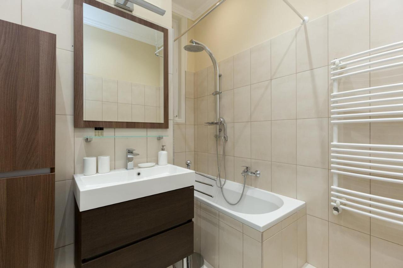 City Center Grand Luxury W 2Br/2Bt บูดาเปสต์ ภายนอก รูปภาพ