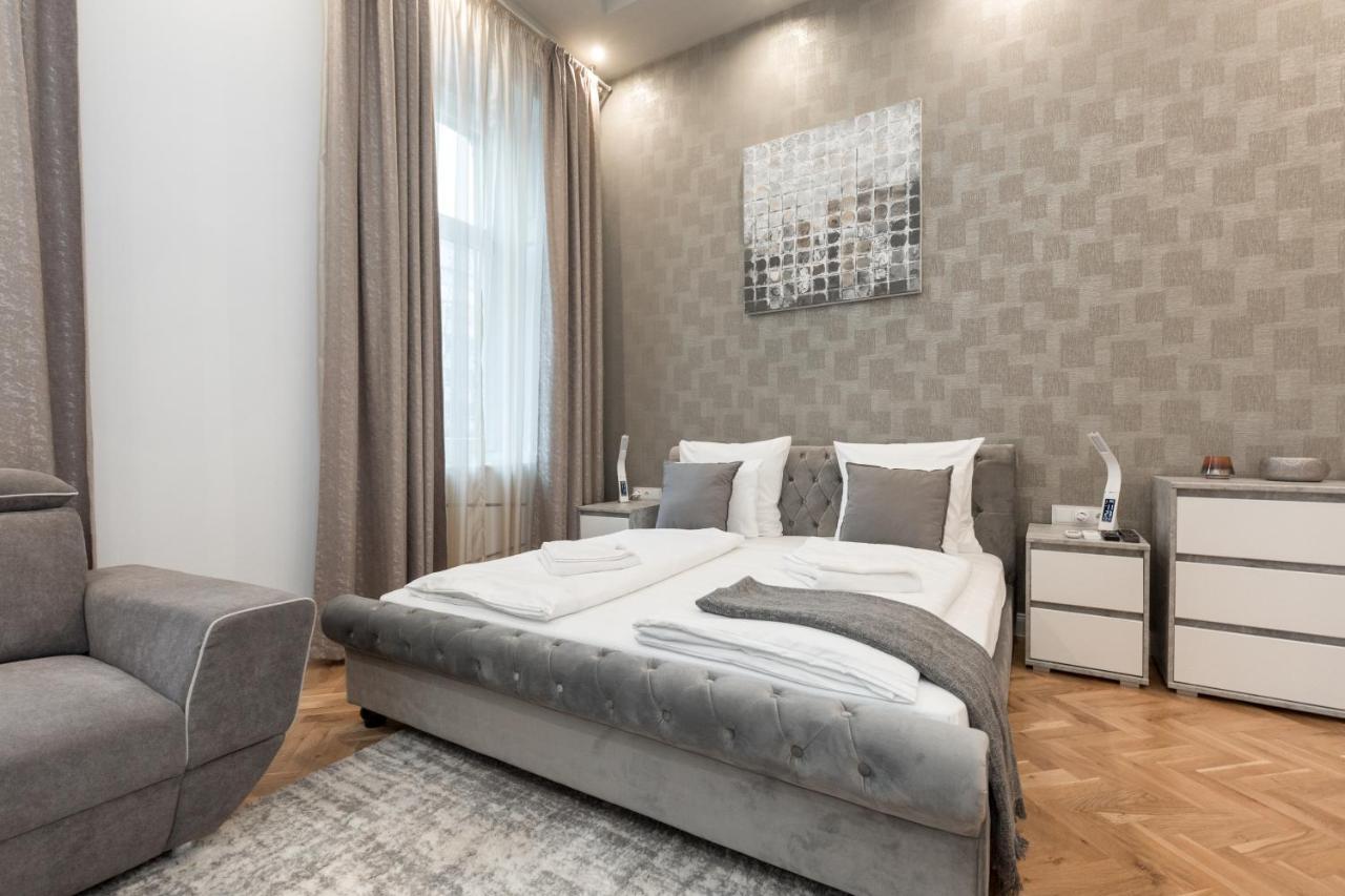 City Center Grand Luxury W 2Br/2Bt บูดาเปสต์ ภายนอก รูปภาพ