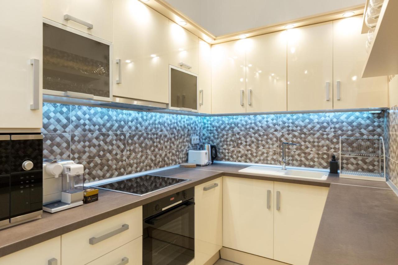 City Center Grand Luxury W 2Br/2Bt บูดาเปสต์ ภายนอก รูปภาพ